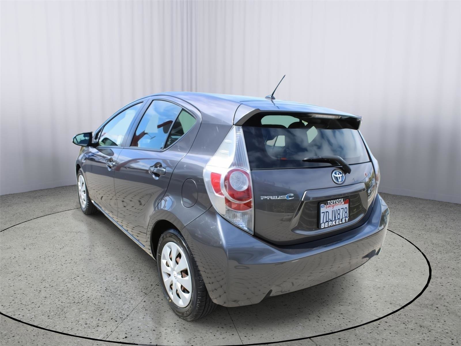 Used 2013 Toyota Prius C Two image 6