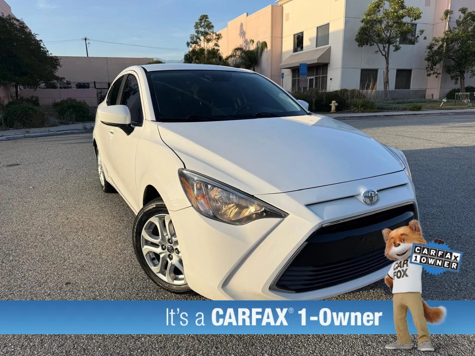 Used 2017 Toyota Yaris iA FWD image 2