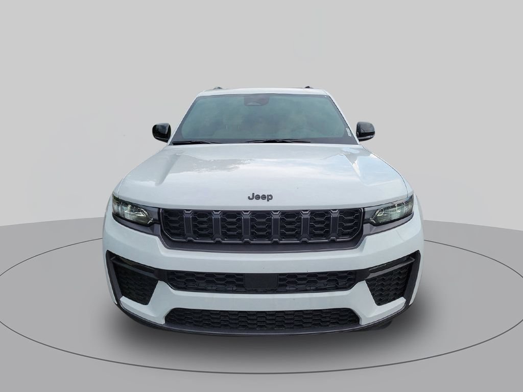 New 2026 Jeep Grand Cherokee Limited w/ Limited Altitude Package RWD image 8
