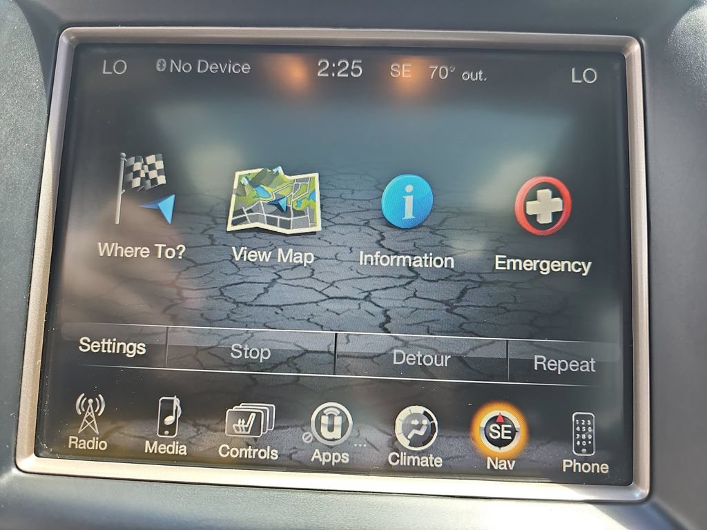 Used 2015 Jeep Grand Cherokee Limited w/ Luxury Group II AWD/4WD image 28