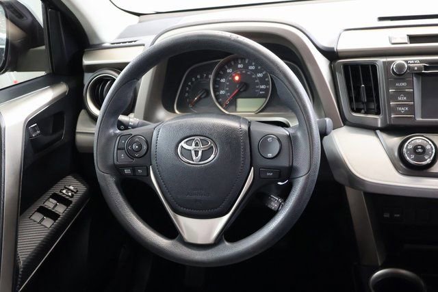 Used 2013 Toyota RAV4 LE image 13