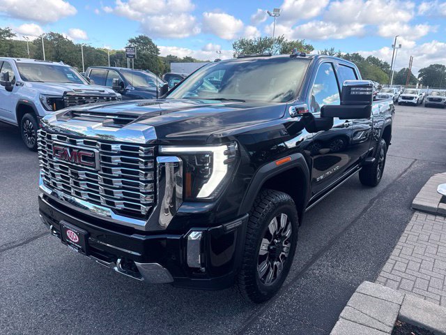 New 2026 GMC Sierra 2500 Denali w/ Denali Reserve Package AWD/4WD image 3