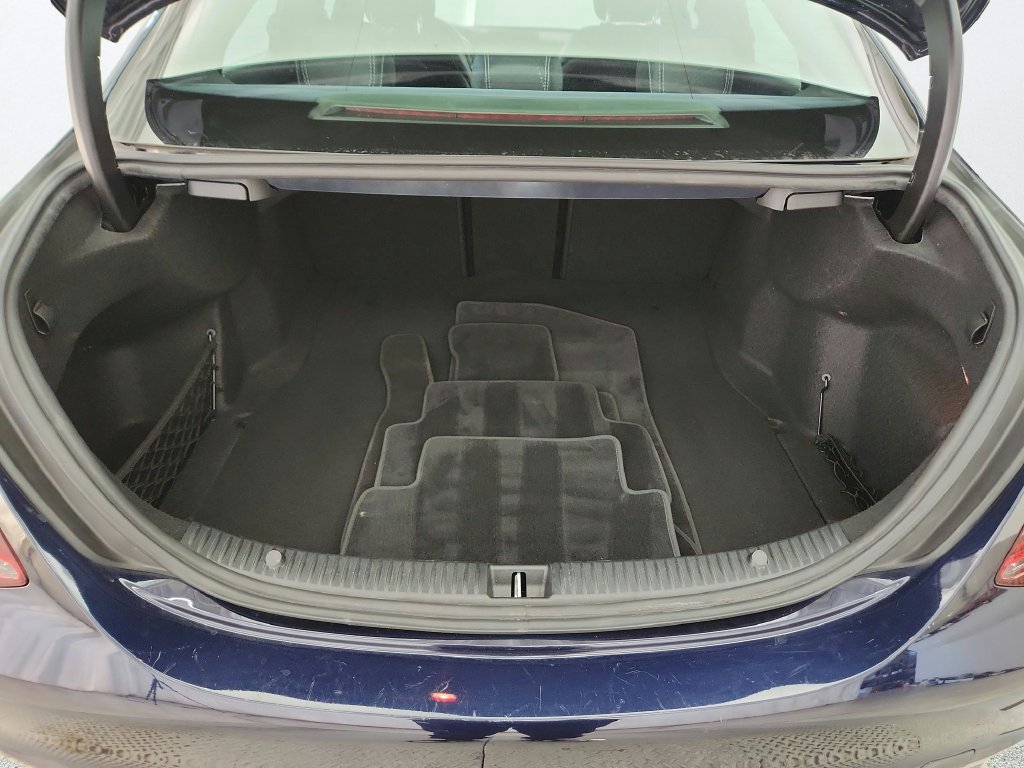 Used 2019 Mercedes-Benz C 300 4MATIC Sedan image 32
