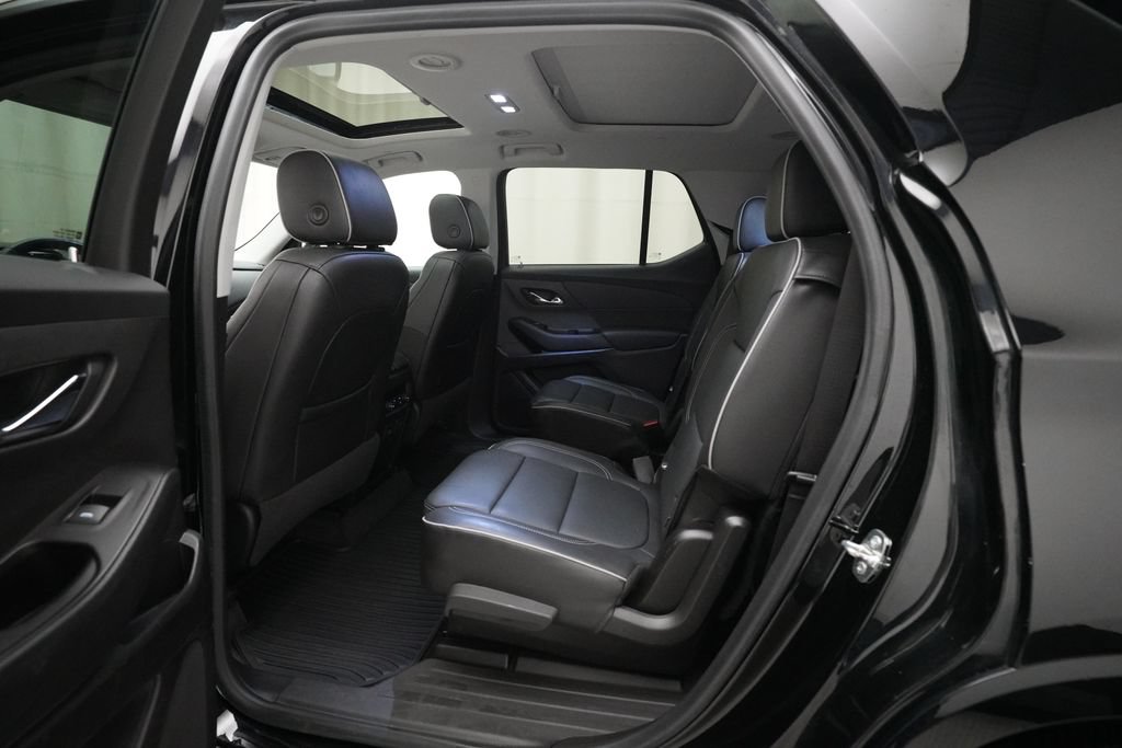 Used 2020 Chevrolet Traverse High Country AWD/4WD image 16