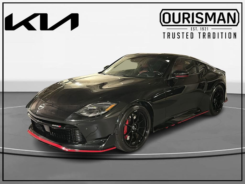 Used 2024 Nissan Z NISMO w/ Floor Mat Package RWD image 2