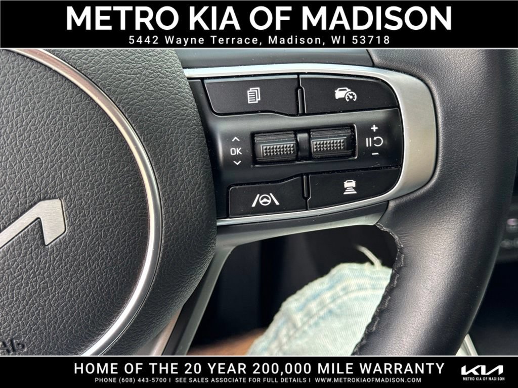 Used 2025 Kia K5 EX FWD image 23