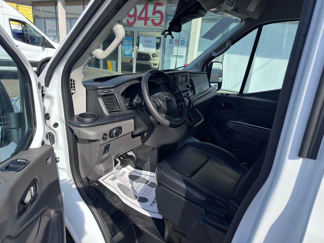 Used 2025 Ford Transit 250 Medium Roof RWD image 12