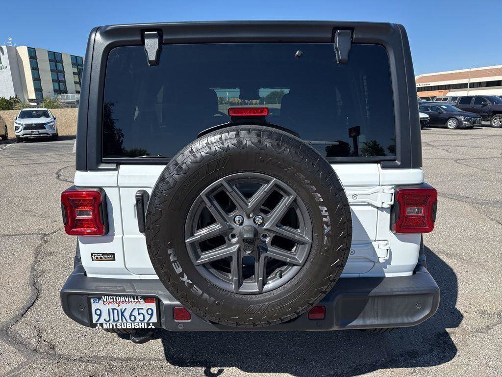 Used 2024 Jeep Wrangler Unlimited Sport AWD/4WD image 6