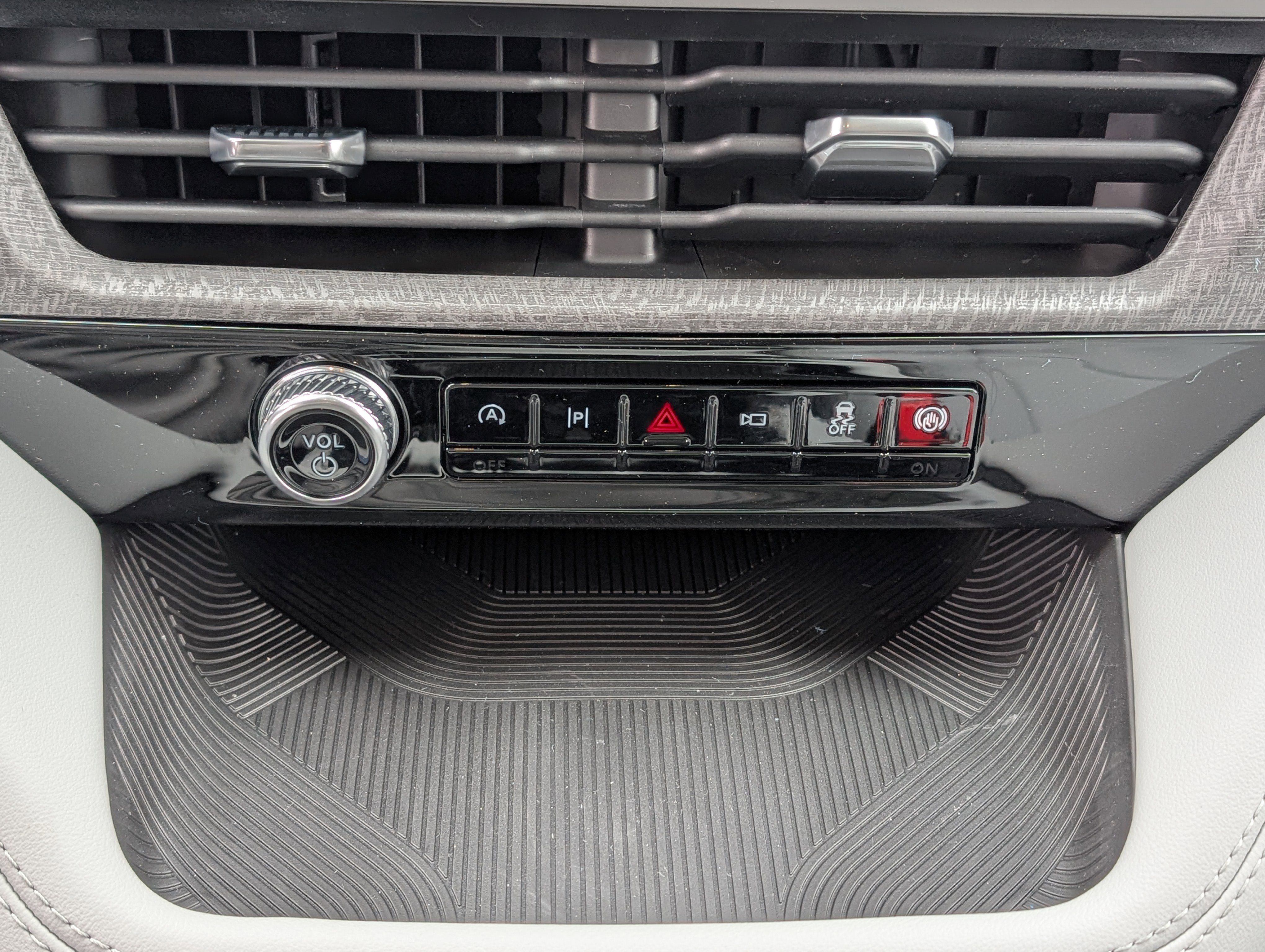 New 2026 Ford Explorer Platinum w/ LUX Leather Package image 28