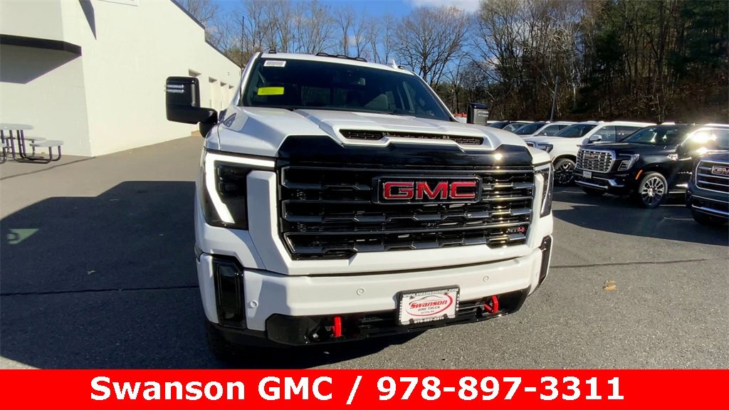 New 2026 GMC Sierra 2500 AT4 w/ AT4 Preferred Package image 3