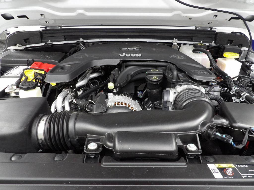 Used 2021 Jeep Gladiator Sport AWD/4WD image 29
