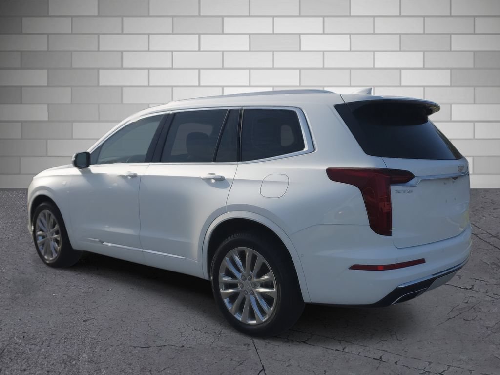 Certified 2023 Cadillac XT6 Premium Luxury w/ Technology Package FWD image 2