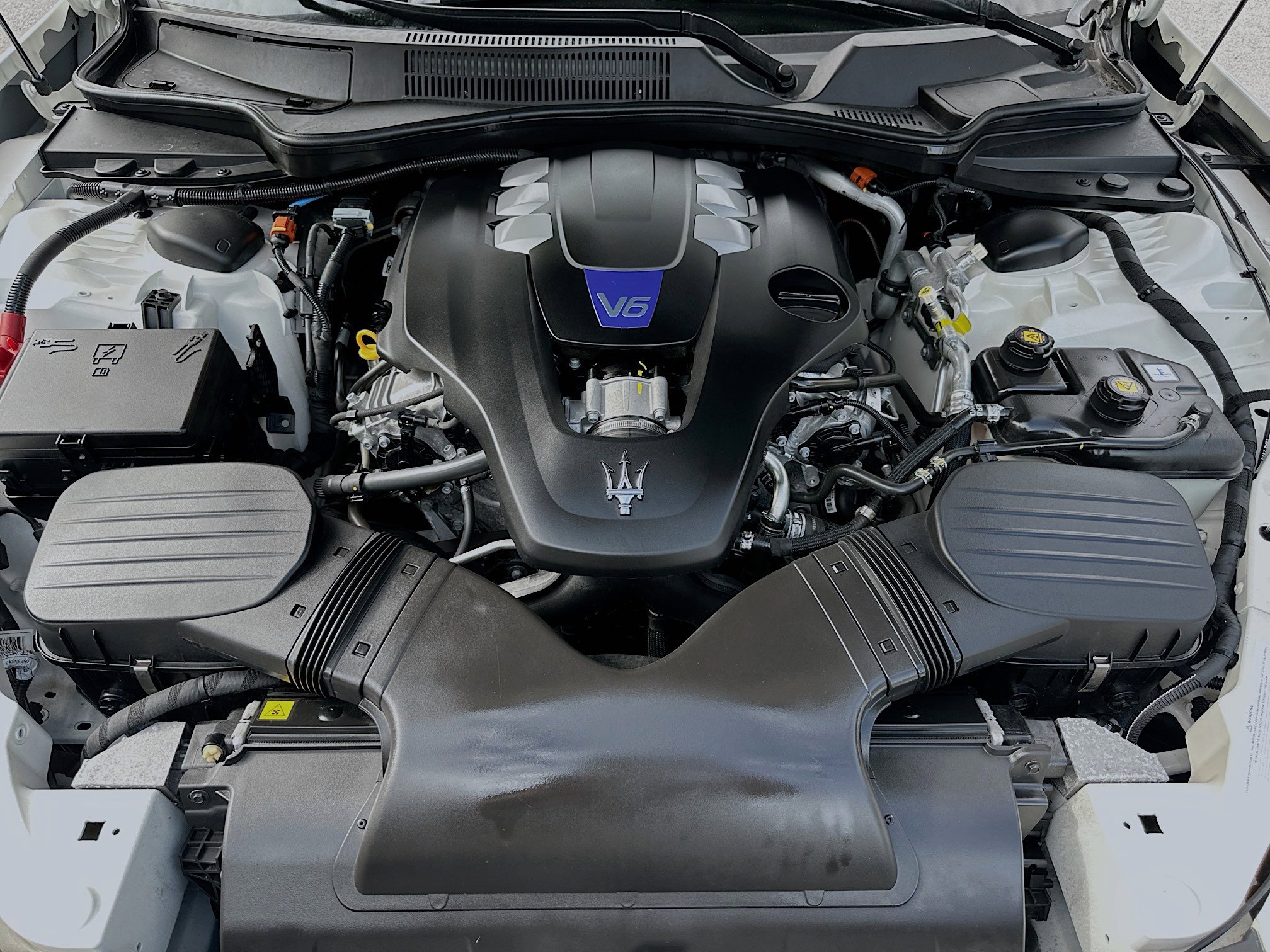 Used 2024 Maserati Ghibli Modena Q4 image 34