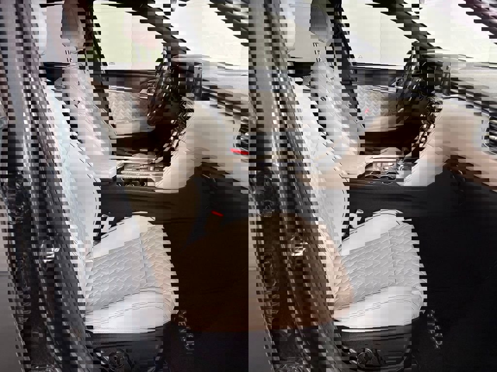 Used 2023 Genesis G70 3.3T w/ Sport Prestige Package image 43