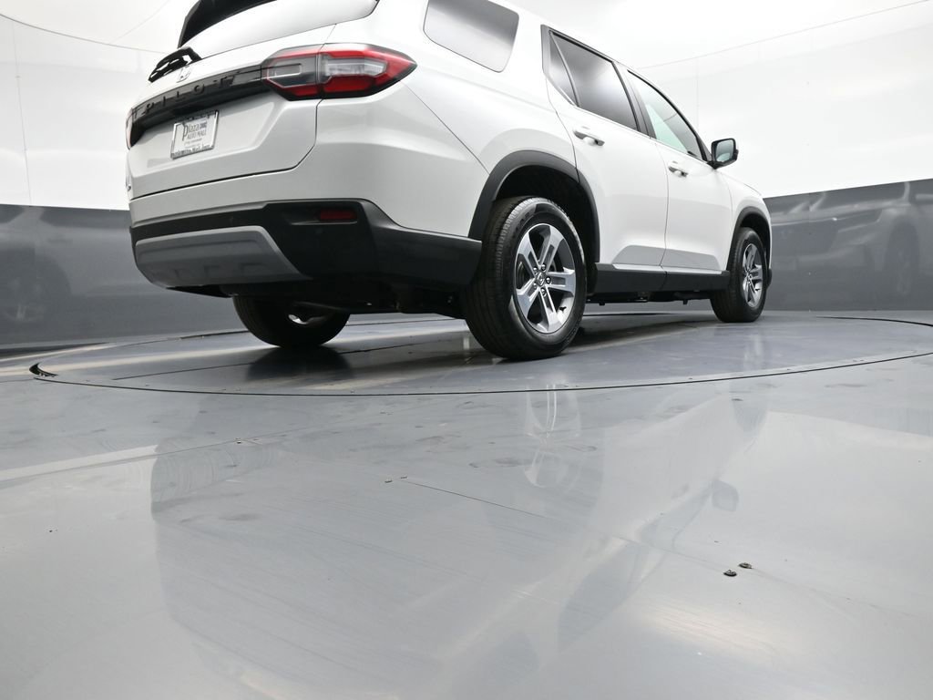 Certified 2023 Honda Pilot EX-L image 31