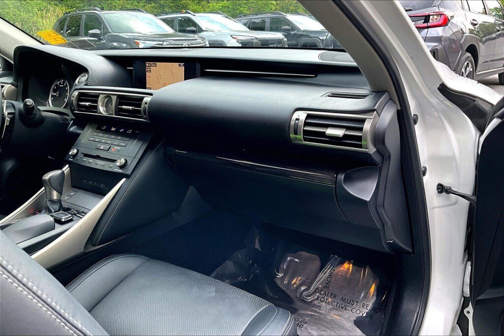 Used 2015 Lexus IS 350 AWD w/ Luxury Package image 11