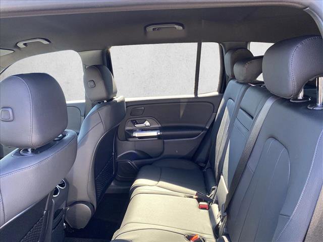 Used 2025 Mercedes-Benz GLB 250 image 17