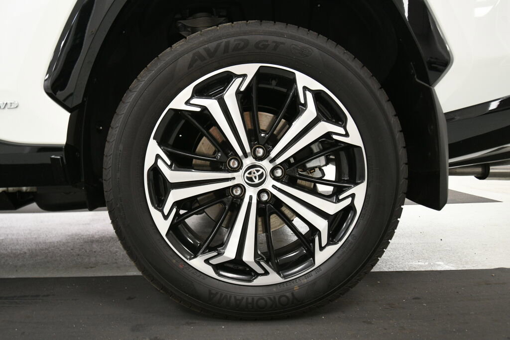 Used 2022 Toyota RAV4 XSE image 11