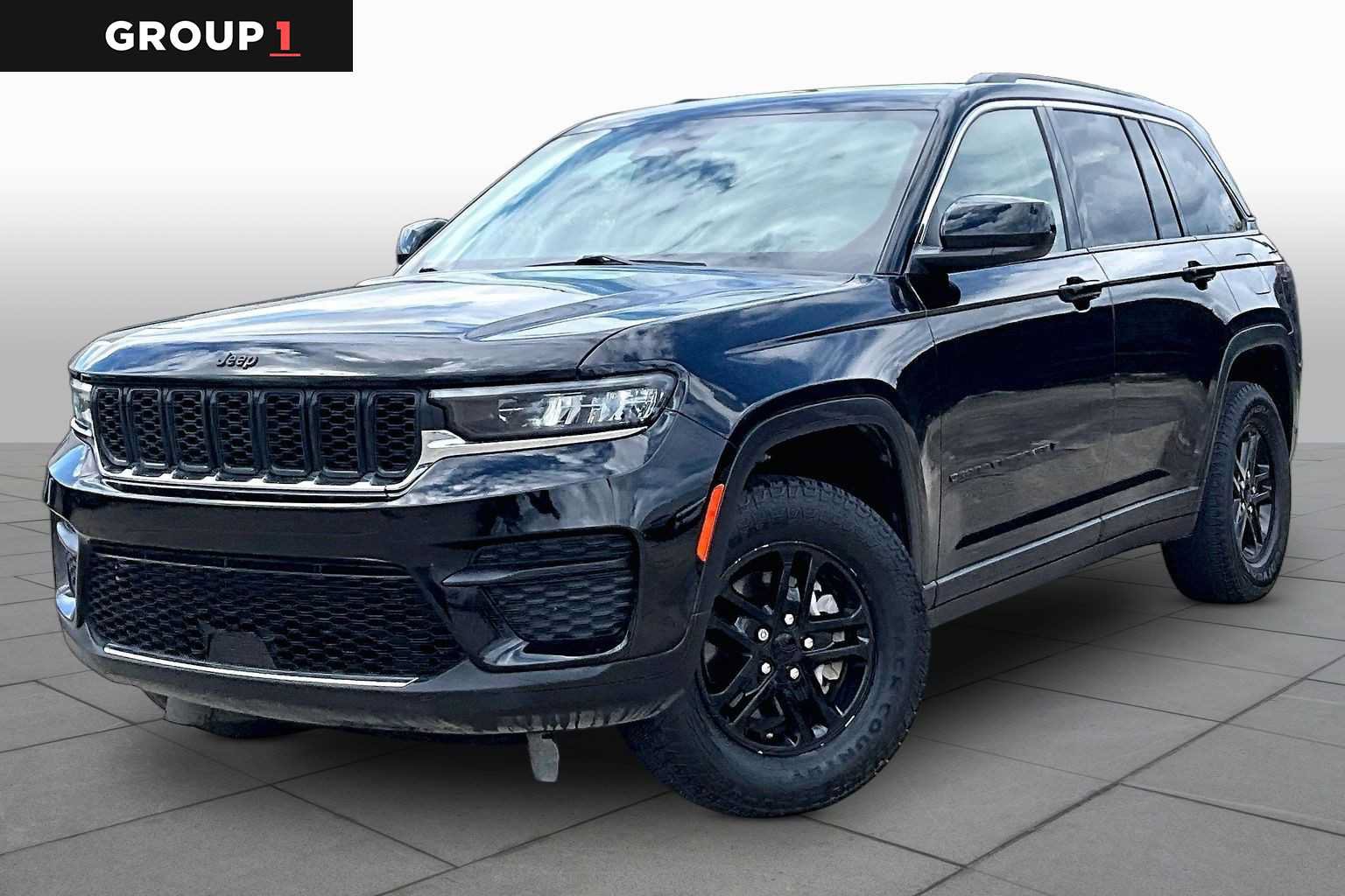 Used 2022 Jeep Grand Cherokee Laredo w/ Luxury Tech Group I