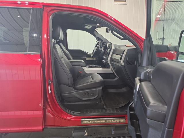 Used 2022 Ford F350 Lariat w/ Black Appearance Package AWD/4WD image 29