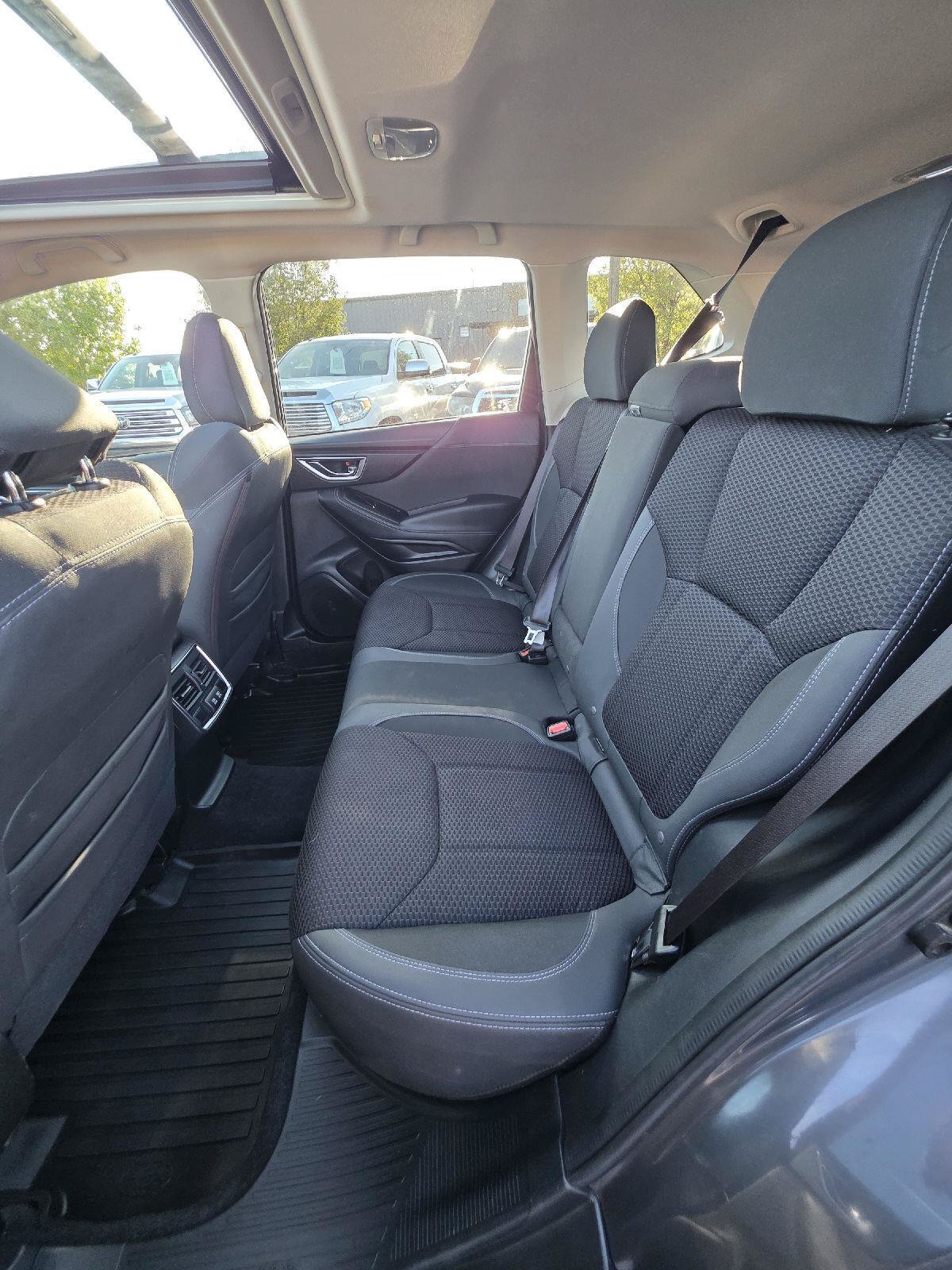 Used 2020 Subaru Forester Premium AWD/4WD image 12