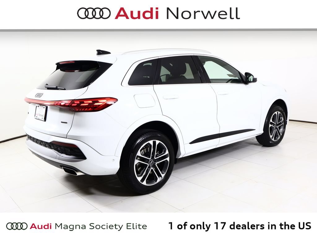 Used 2025 Audi Q5 Premium w/ Convenience Package AWD/4WD image 18