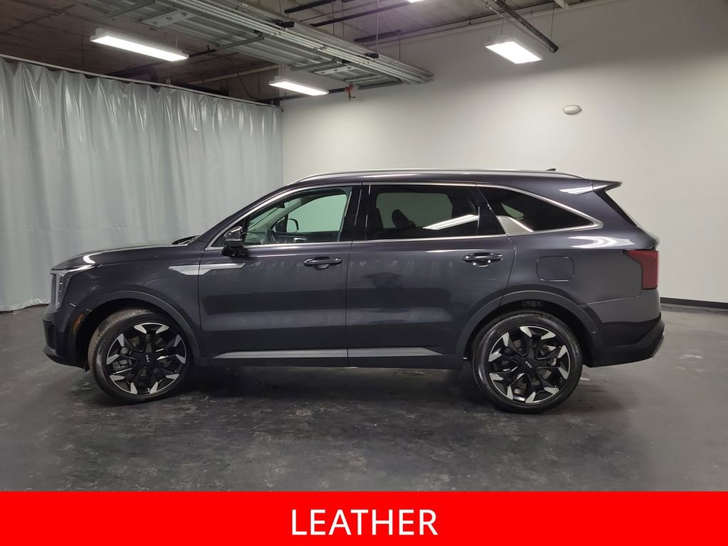Used 2025 Kia Sorento SX image 5