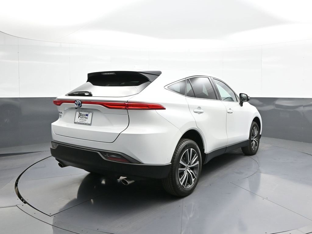 Certified 2024 Toyota Venza LE image 6