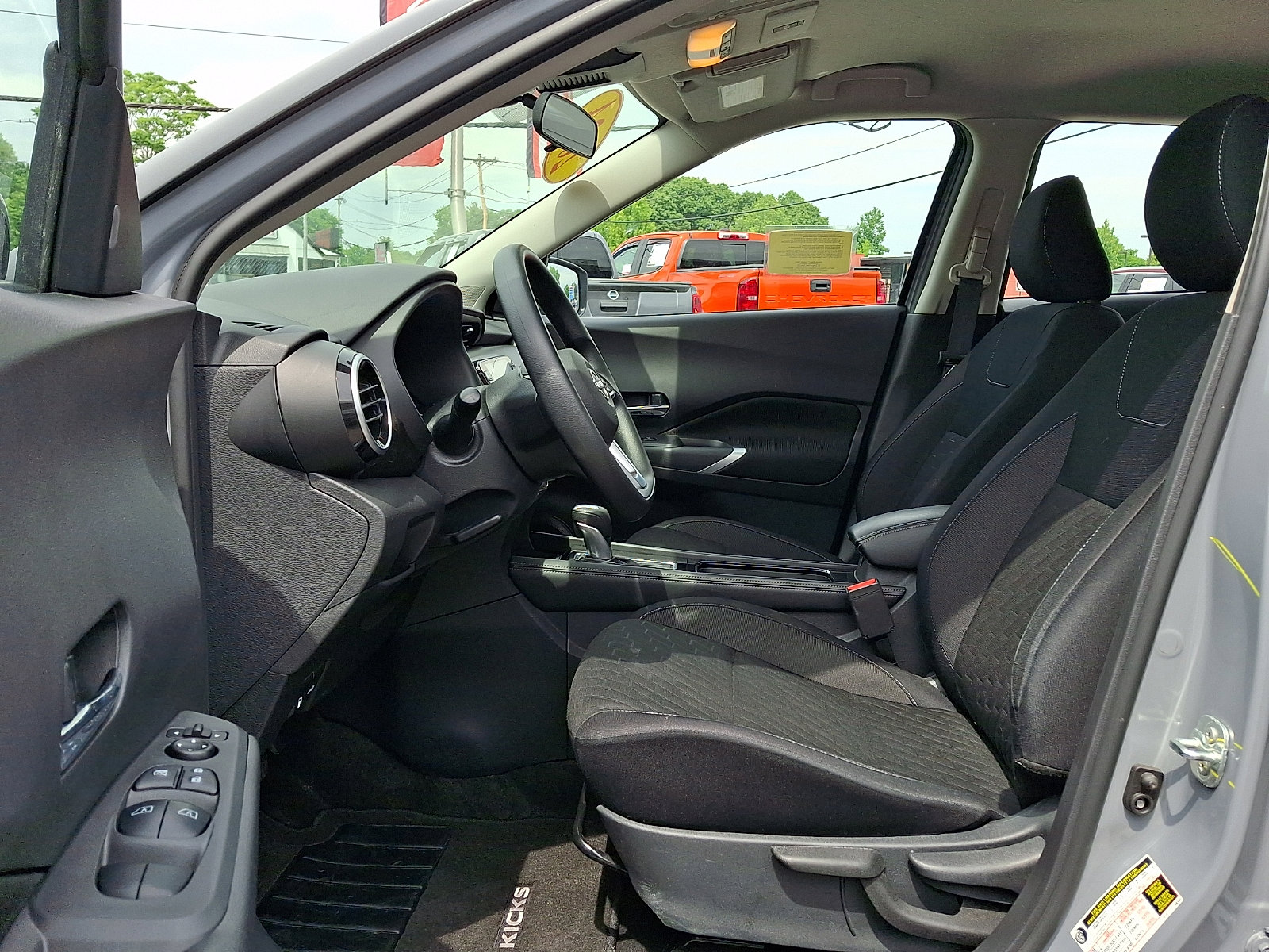 Certified 2024 Nissan Kicks SV FWD image 15