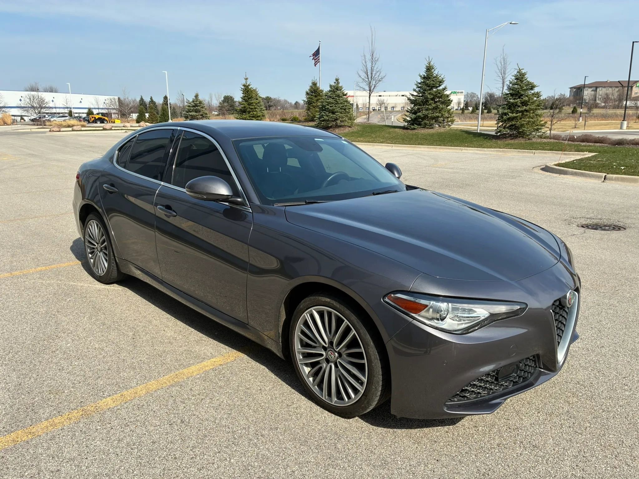 Used 2017 Alfa Romeo Giulia Ti image 3