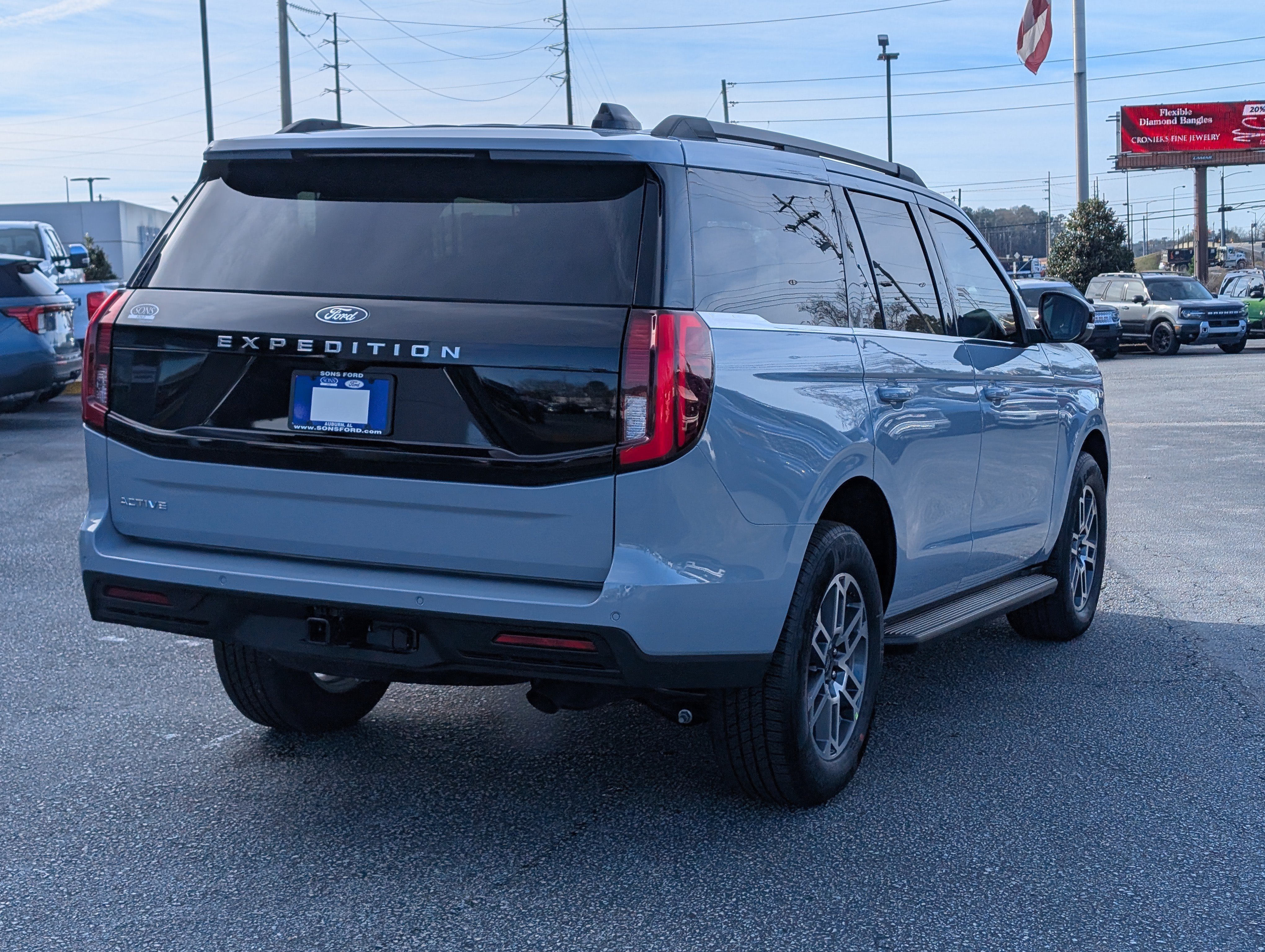 New 2026 Ford Expedition Active RWD image 9