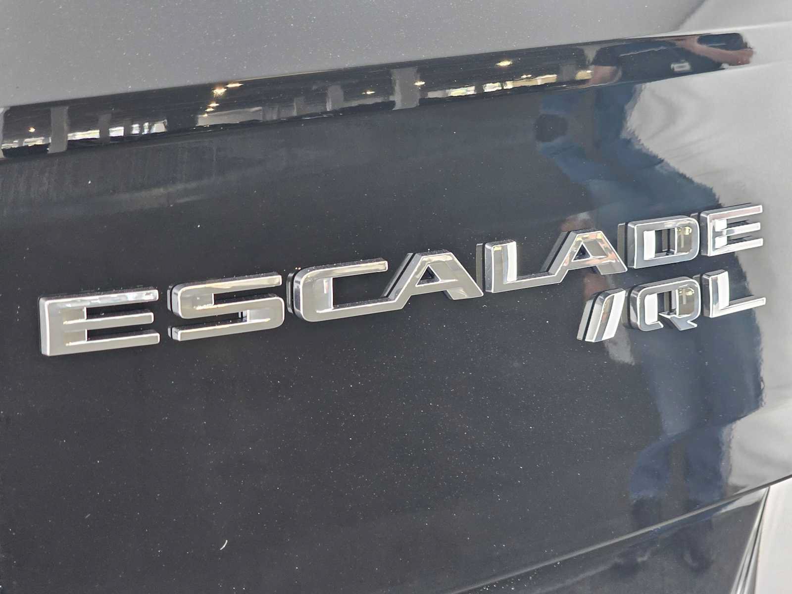 New 2026 Cadillac Escalade IQL Luxury w/ LPO, Radiant Package AWD/4WD image 16