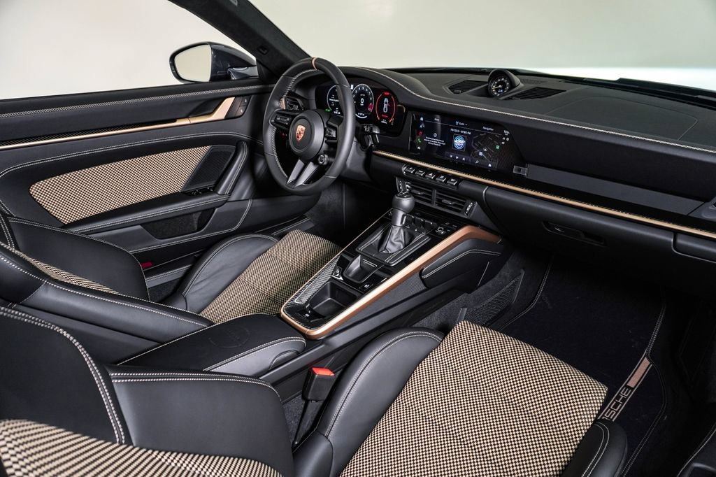 Used 2026 Porsche 911 GT3 RWD image 16