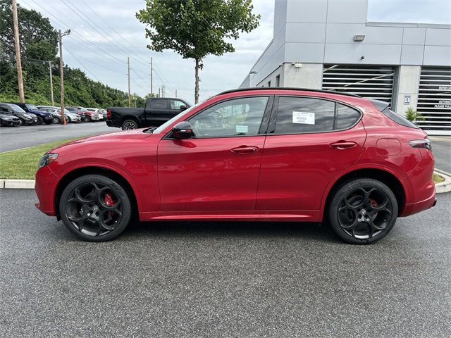 New 2025 Alfa Romeo Stelvio Tributo Italiano w/ Driving Assist Package image 5