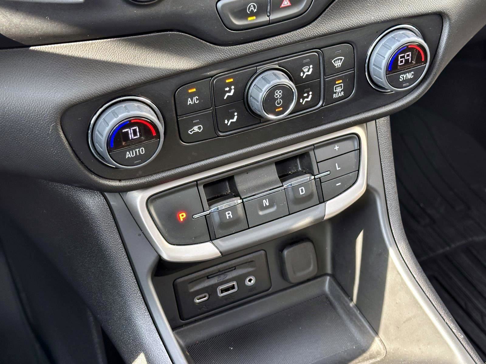 Certified 2024 GMC Terrain Denali w/ Denali Premium Package image 27