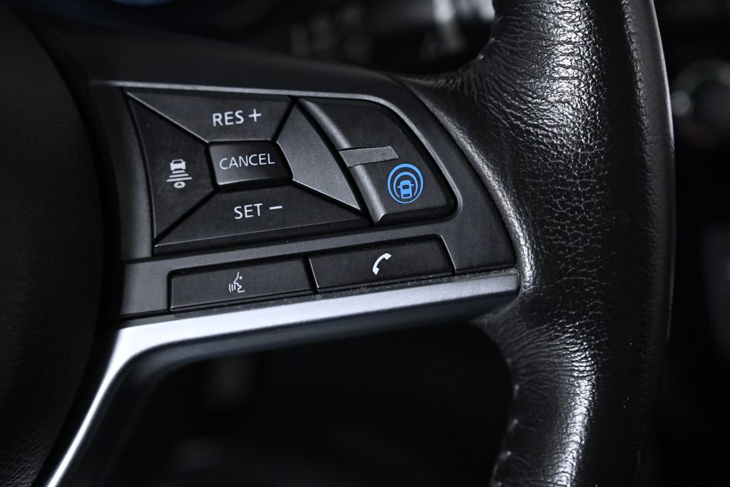 Used 2019 Nissan Rogue SV w/ Sun & Sound Touring Package image 14