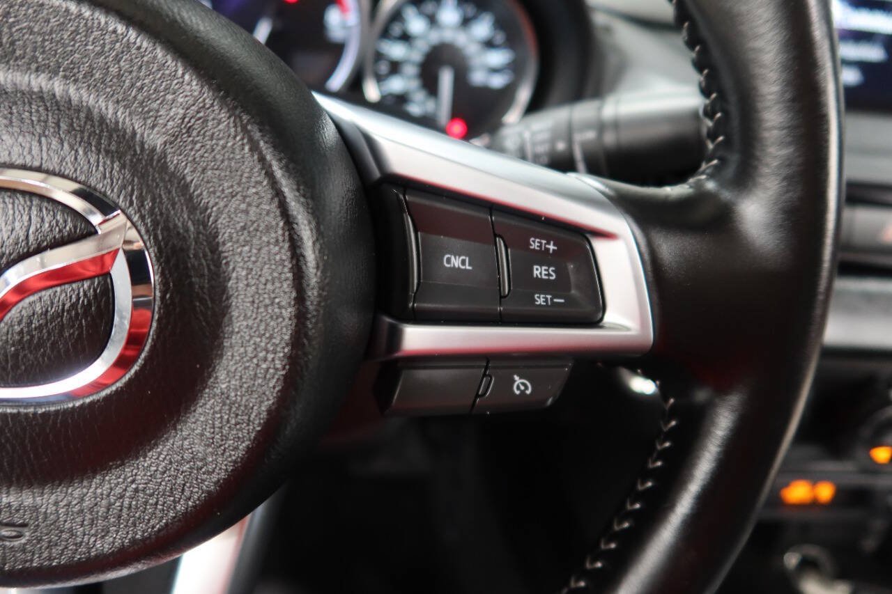 Used 2025 MAZDA MX-5 Miata RF Club RWD image 21