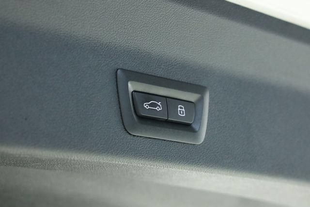 Used 2024 BMW X3 xDrive30i AWD/4WD image 42