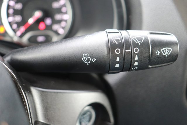 Used 2023 Jeep Renegade Latitude image 24