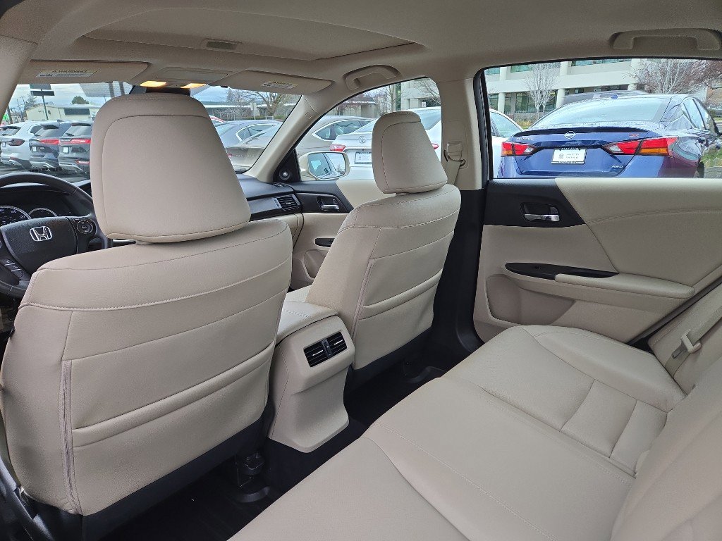 Used 2015 Honda Accord EX-L image 11