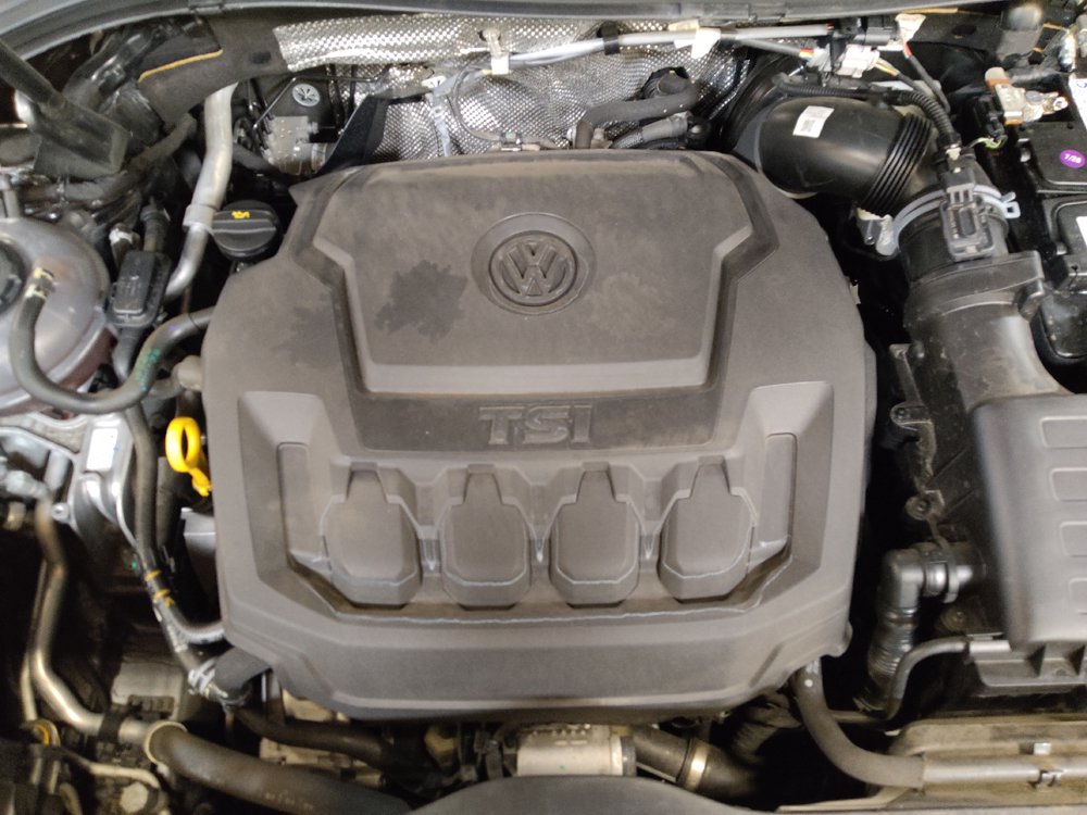Used 2023 Volkswagen Tiguan SE R-Line FWD image 30