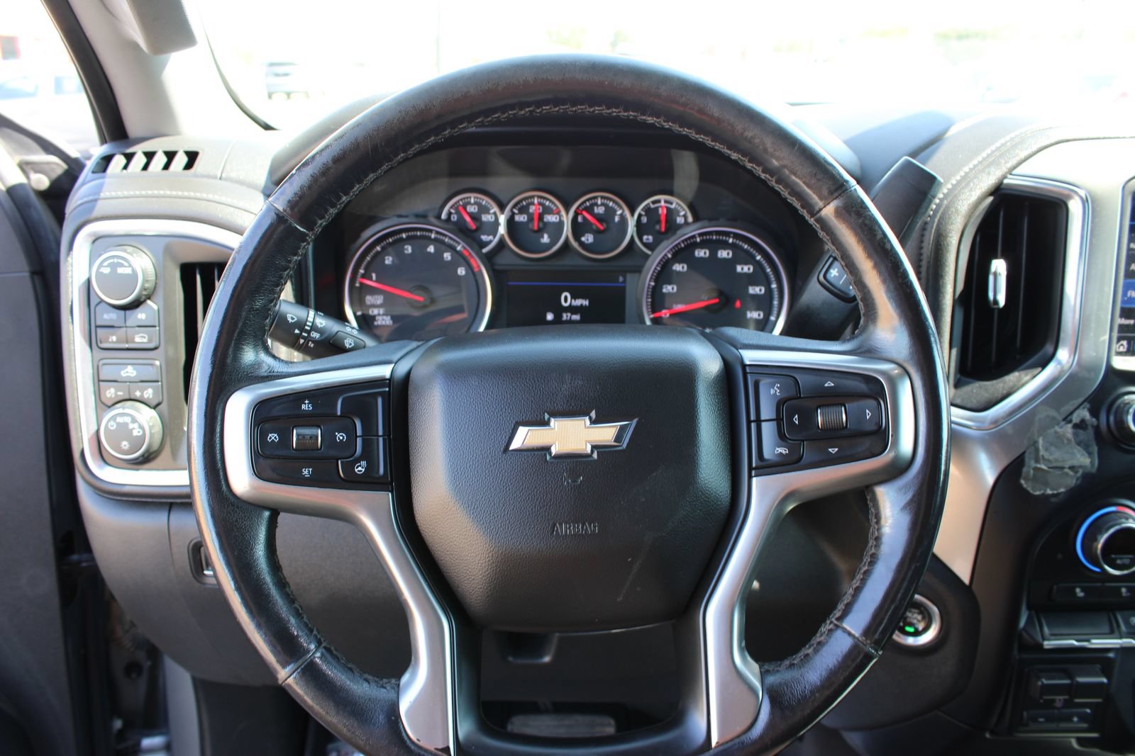 Used 2020 Chevrolet Silverado 1500 LT w/ Texas Edition AWD/4WD image 12