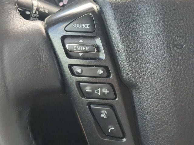 Used 2023 Nissan Titan SV w/ SV Convenience Package RWD image 22
