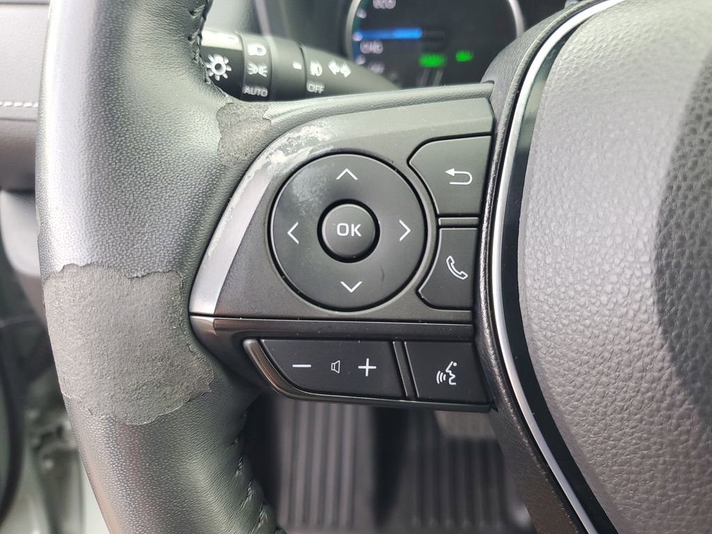 Used 2022 Toyota RAV4 XLE Premium AWD/4WD image 12