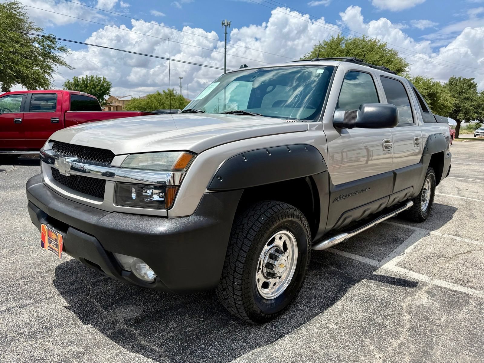 Used 2004 Chevrolet Avalanche 2500 w/ Preferred Equipment Group AWD/4WD image 7