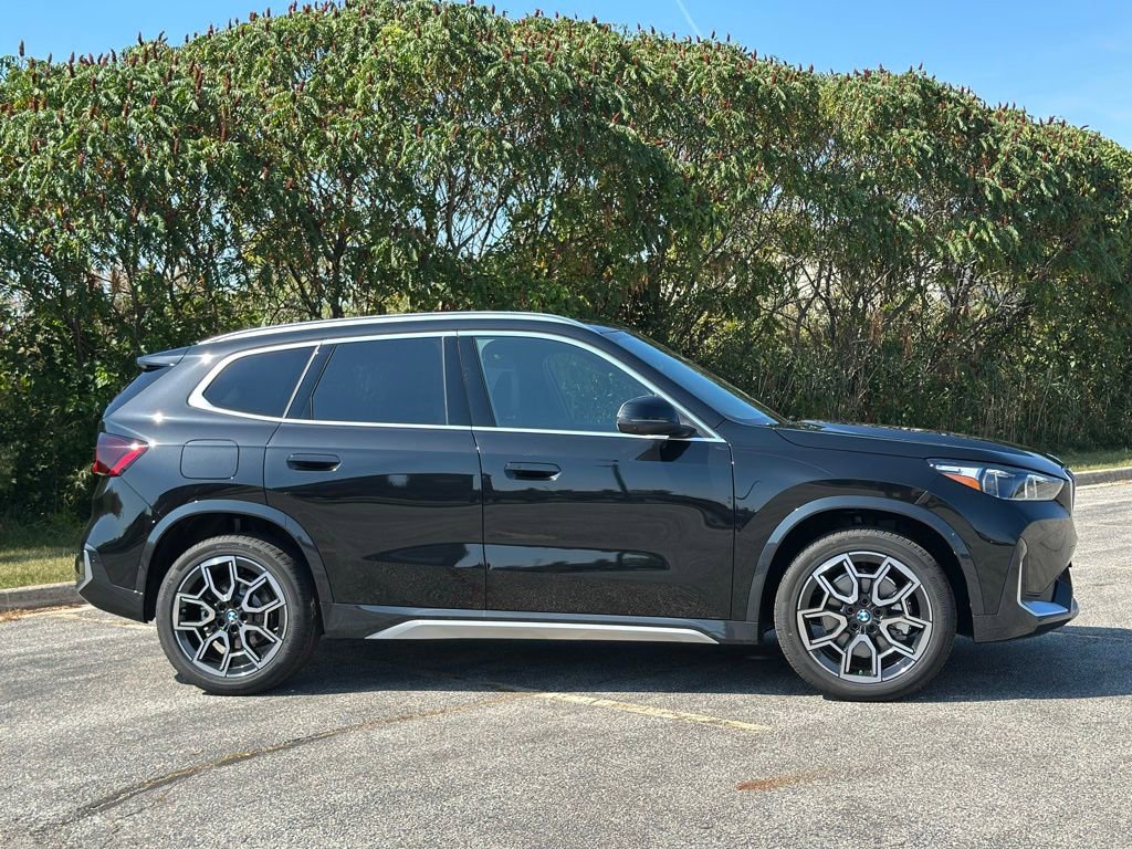 New 2026 BMW X1 xDrive28i w/ Technology Package AWD/4WD image 8