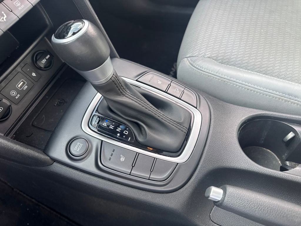 Used 2021 Hyundai Kona Limited w/ Cargo Package image 22