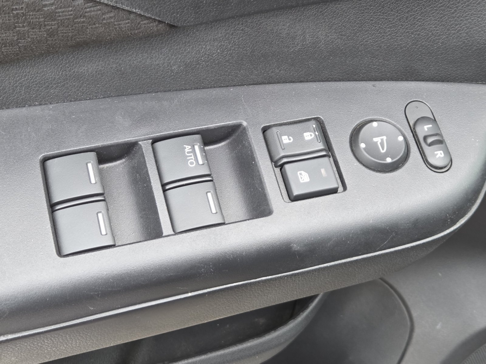 Used 2016 Honda CR-V EX image 25