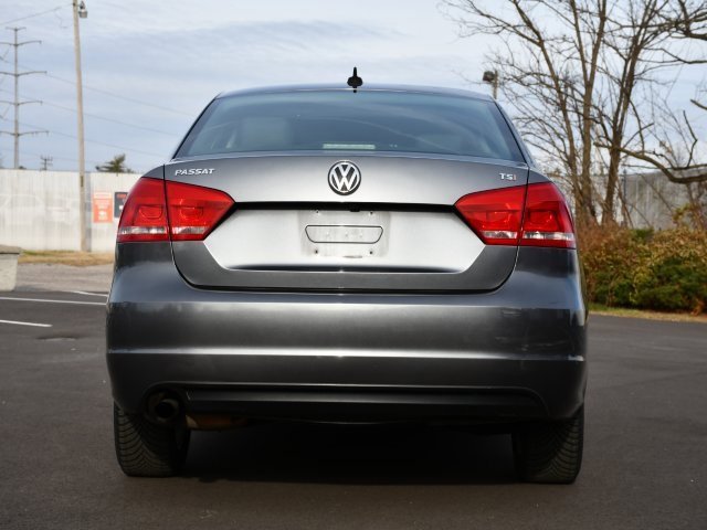 Used 2015 Volkswagen Passat 1.8T Limited Edition image 6