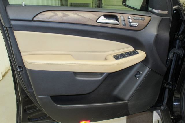 Used 2019 Mercedes-Benz GLS 450 4MATIC image 9